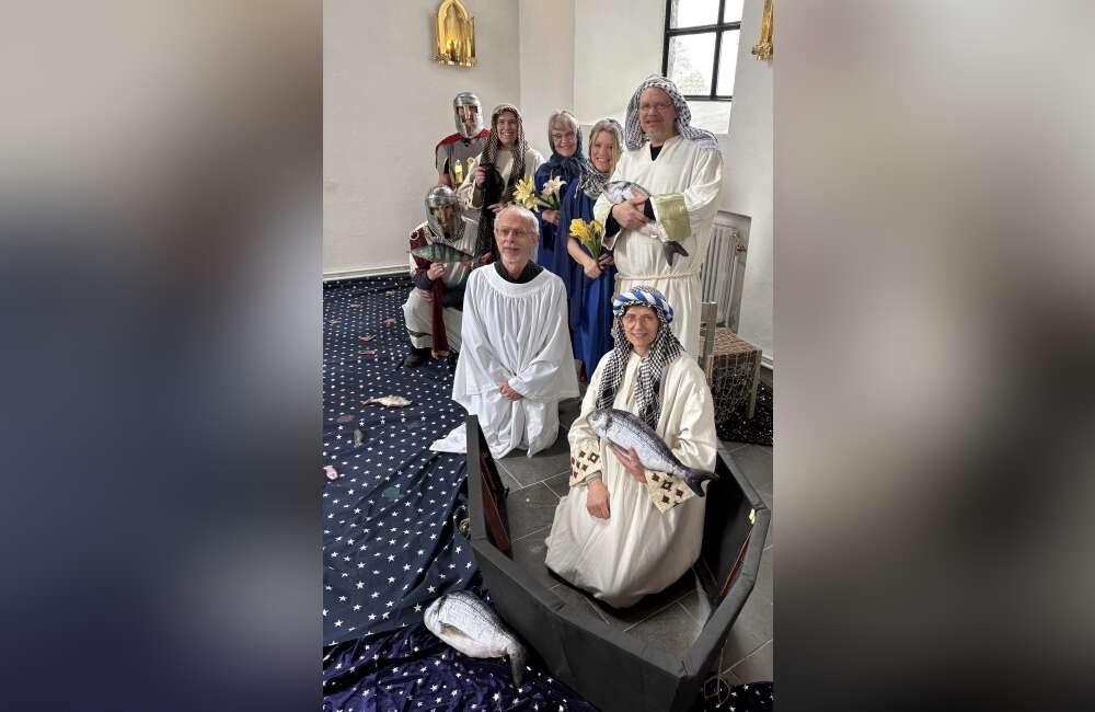 Påskens berättelse i kyrkan - bild 1